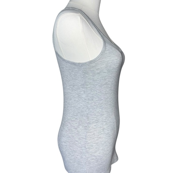 ~ HINGE Women's Gray Tank Top 95% Rayon 5% Spandex Size Medium - Picture 4 of 6